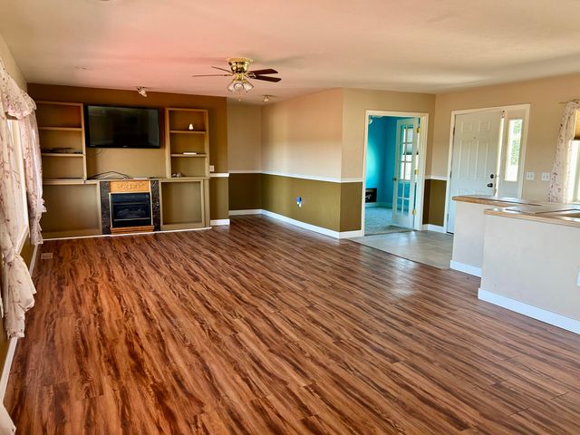 22017 E State Highway 76, Ava, MO 65608