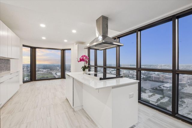 2001 Holcombe Boulevard 4006, Houston, TX 77030