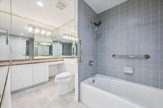 2001 Holcombe Boulevard 4006, Houston, TX 77030