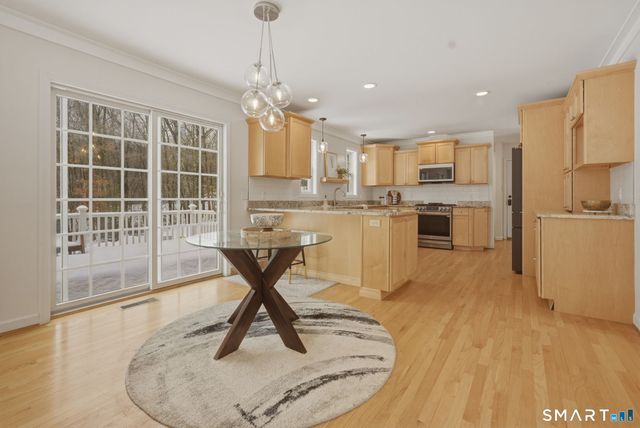 27 Amanda Way, Tolland, CT 06084