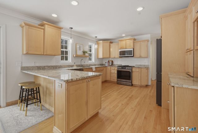 27 Amanda Way, Tolland, CT 06084