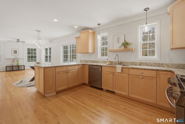 27 Amanda Way, Tolland, CT 06084