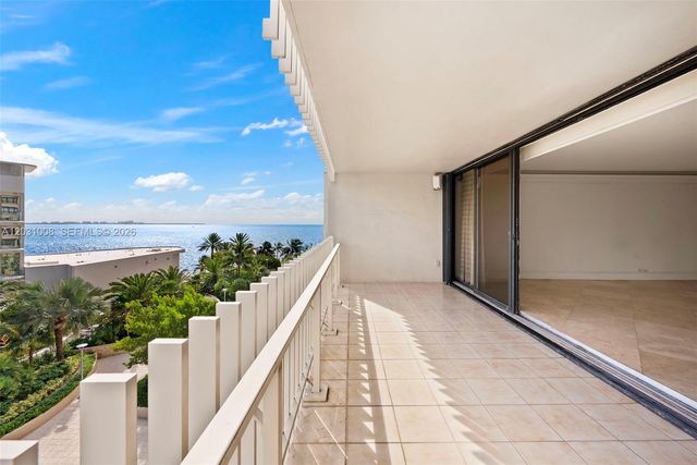 3 Grove Isle Drive C605, Miami, FL 33133