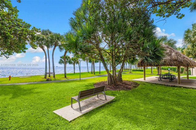 3 Grove Isle Drive C605, Miami, FL 33133