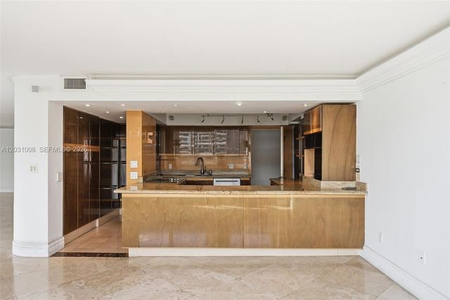 3 Grove Isle Drive C605, Miami, FL 33133