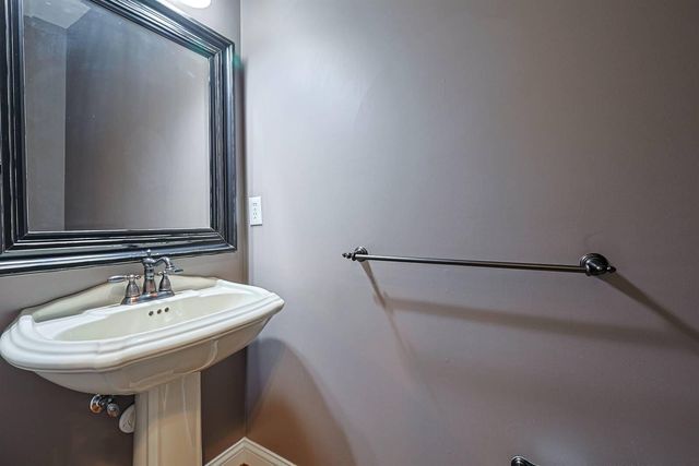 1112 Ashton Court, Union, KY 41091