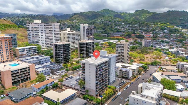 1560 Thurston Avenue 801, Honolulu, HI 96822