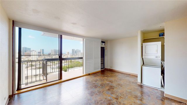 1560 Thurston Avenue 801, Honolulu, HI 96822