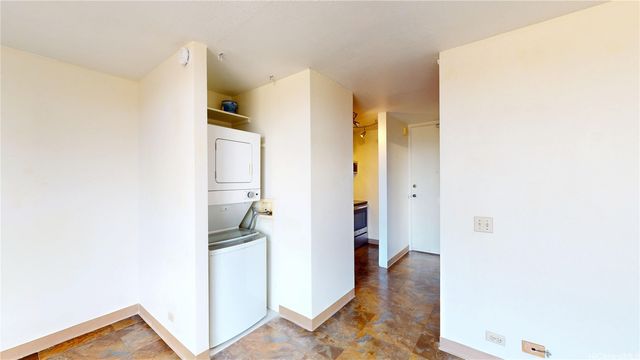 1560 Thurston Avenue 801, Honolulu, HI 96822