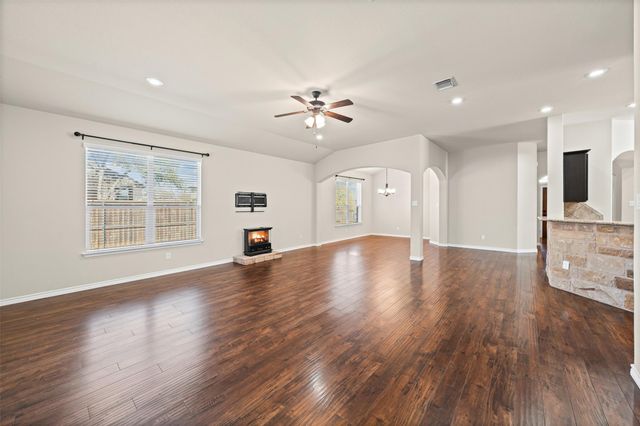 5502 Juno DR, Belton, TX 76513