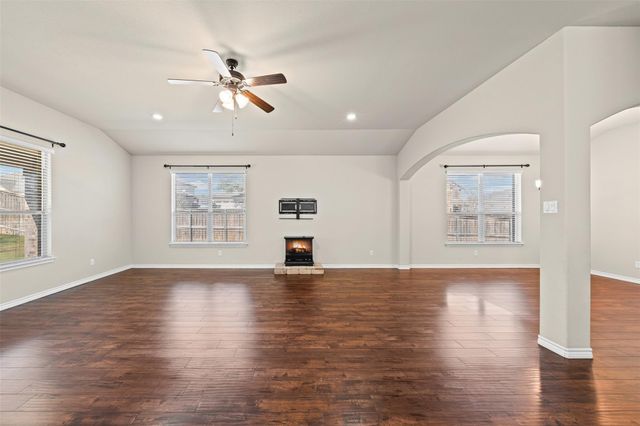 5502 Juno DR, Belton, TX 76513