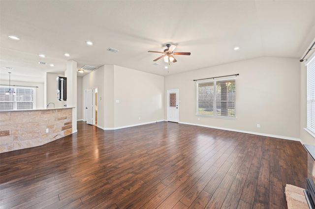 5502 Juno DR, Belton, TX 76513