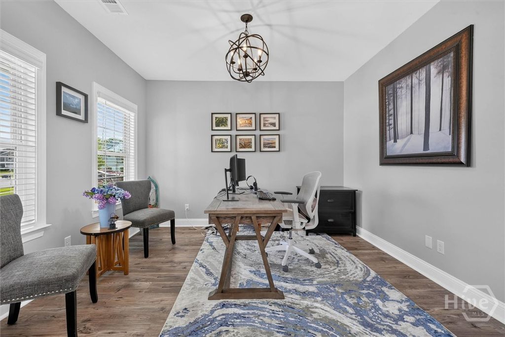 Image 15 of property listing at 14 Sweet Grass Lane, Richmond Hill, GA 31324