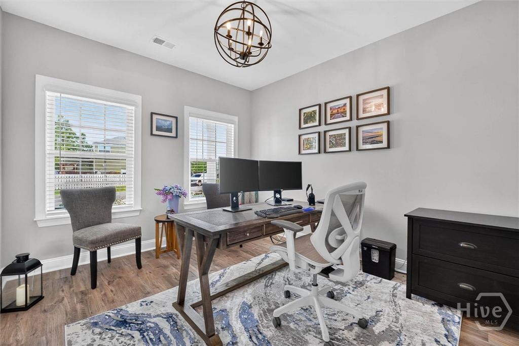 Image 16 of property listing at 14 Sweet Grass Lane, Richmond Hill, GA 31324