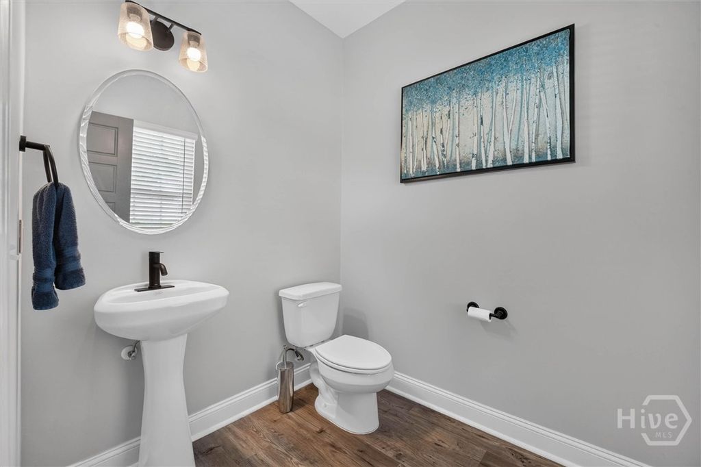 Image 17 of property listing at 14 Sweet Grass Lane, Richmond Hill, GA 31324
