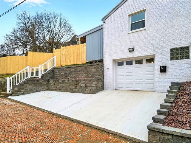 721 Huey Street, Mckeesport, PA 15132