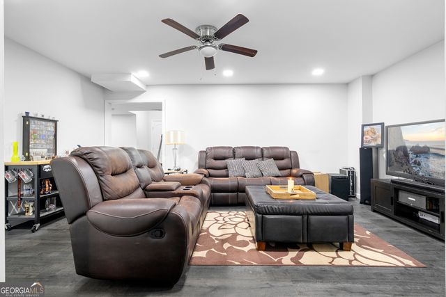 1609 Elm Ridge Way, Stone Mountain, GA 30083