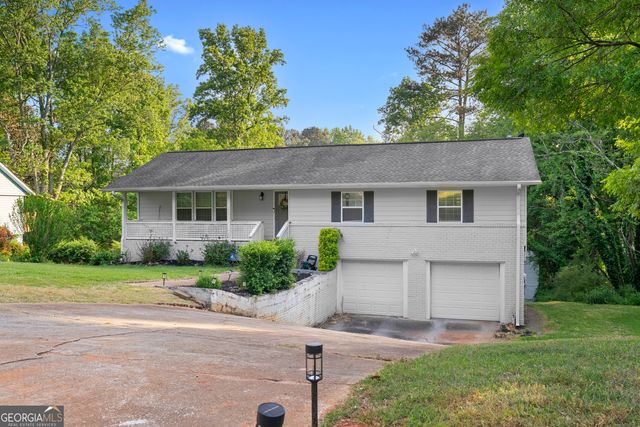 1609 Elm Ridge Way, Stone Mountain, GA 30083