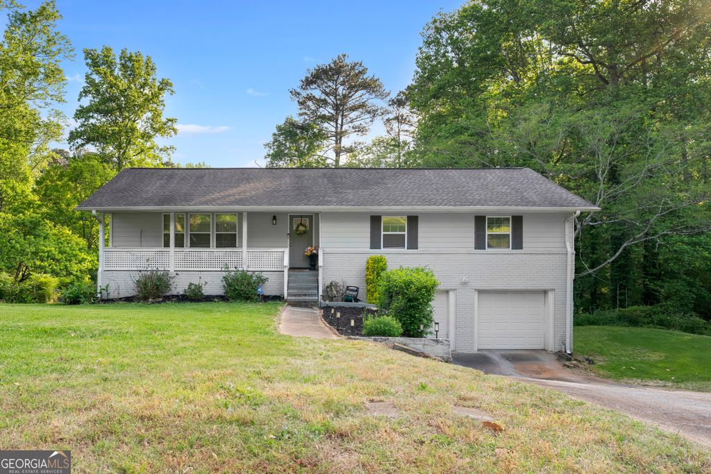 1609 Elm Ridge Way, Stone Mountain, GA 30083