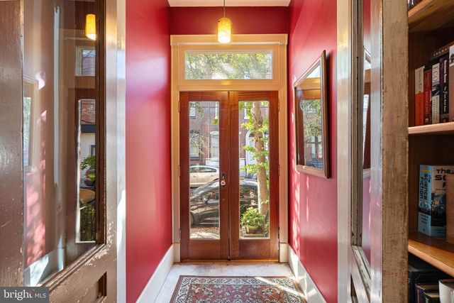 2437 BROWN ST, Philadelphia, PA 19130