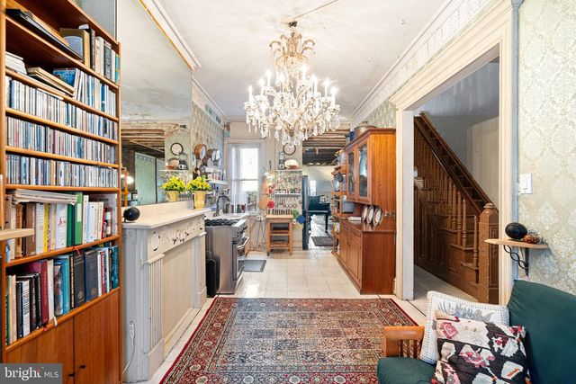 2437 BROWN ST, Philadelphia, PA 19130