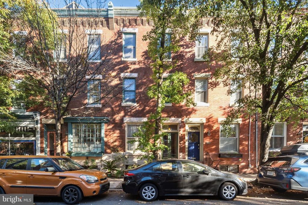 2437 BROWN ST, Philadelphia, PA 19130