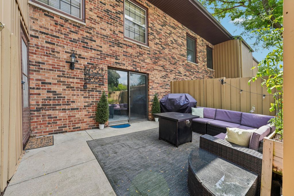 2411 Unity Avenue N, Golden Valley, MN 55422 — photo 4