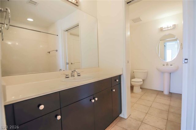 8255 Las Vegas Boulevard 819, Las Vegas, NV 89123