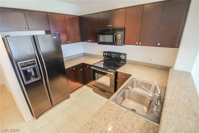 8255 Las Vegas Boulevard 819, Las Vegas, NV 89123