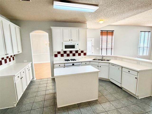 140 Fallkirk Drive, Coppell, TX 75019