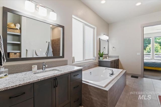 2883 E Mores Trail Dr., Meridian, ID 83642
