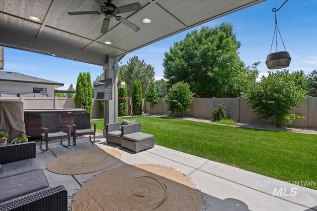 2883 E Mores Trail Dr., Meridian, ID 83642