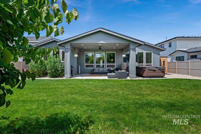 2883 E Mores Trail Dr., Meridian, ID 83642