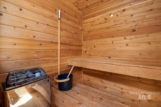 2883 E Mores Trail Dr., Meridian, ID 83642