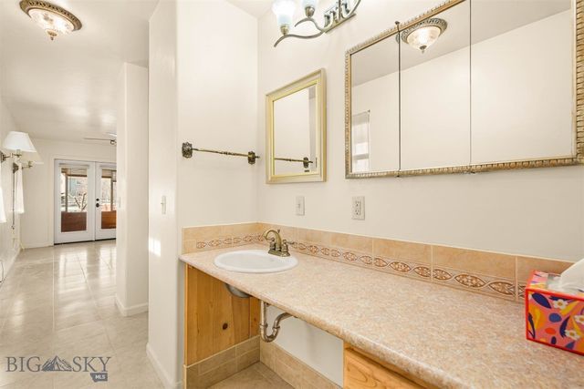 321 E Tobiano Trail, Belgrade, MT 59714