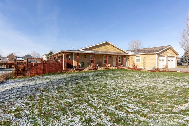 321 E Tobiano Trail, Belgrade, MT 59714