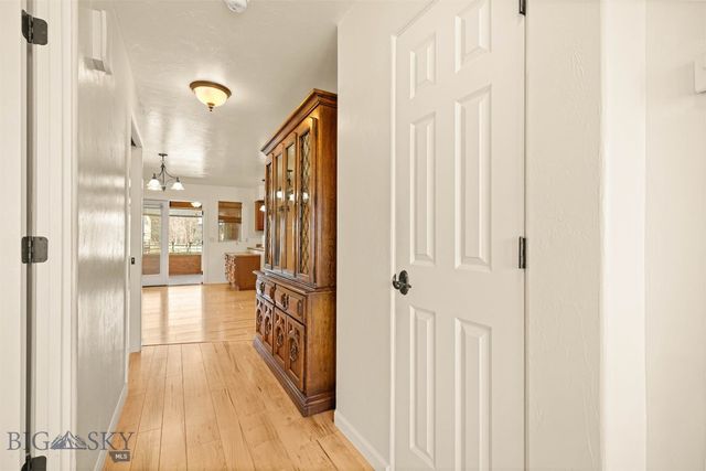 321 E Tobiano Trail, Belgrade, MT 59714