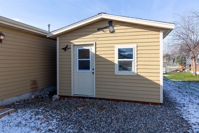 321 E Tobiano Trail, Belgrade, MT 59714