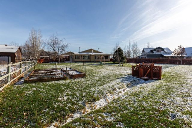 321 E Tobiano Trail, Belgrade, MT 59714