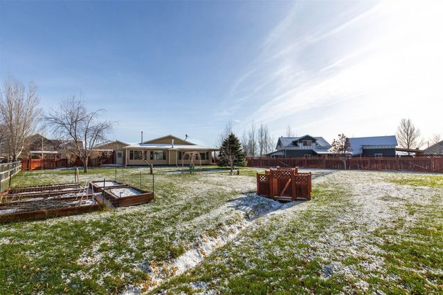 321 E Tobiano Trail, Belgrade, MT 59714