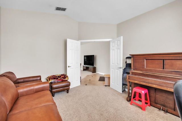 9516 Grasmeer Way, Elk Grove, CA 95624