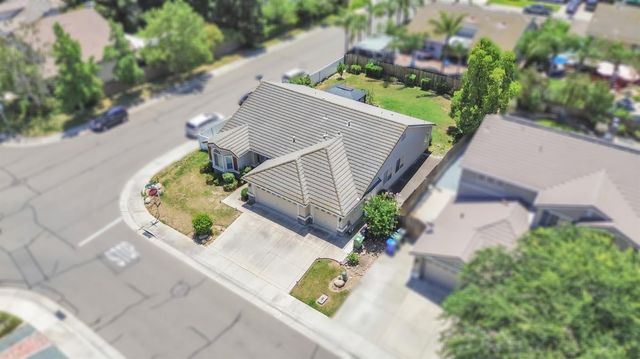 9516 Grasmeer Way, Elk Grove, CA 95624