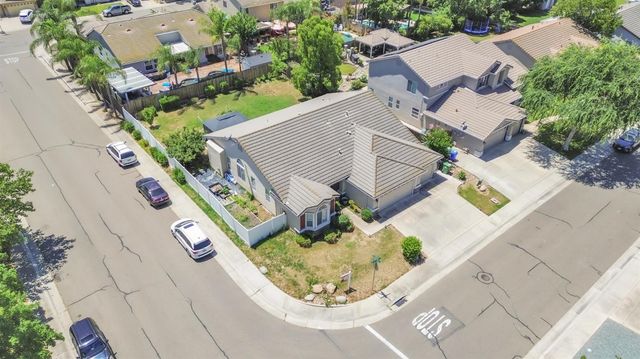 9516 Grasmeer Way, Elk Grove, CA 95624