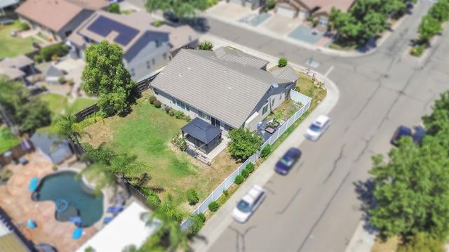 9516 Grasmeer Way, Elk Grove, CA 95624