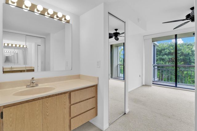 6133 Balboa Circle 304, Boca Raton, FL 33433