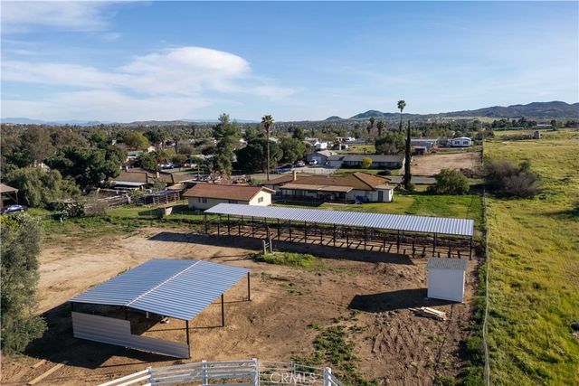 20265 Woodward, Perris, CA 92570