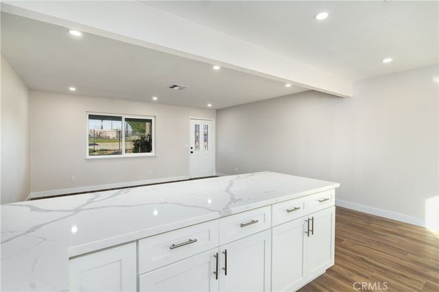 20265 Woodward, Perris, CA 92570