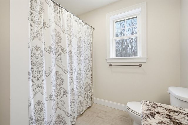 222 Oak St, Ashland, MA 01721