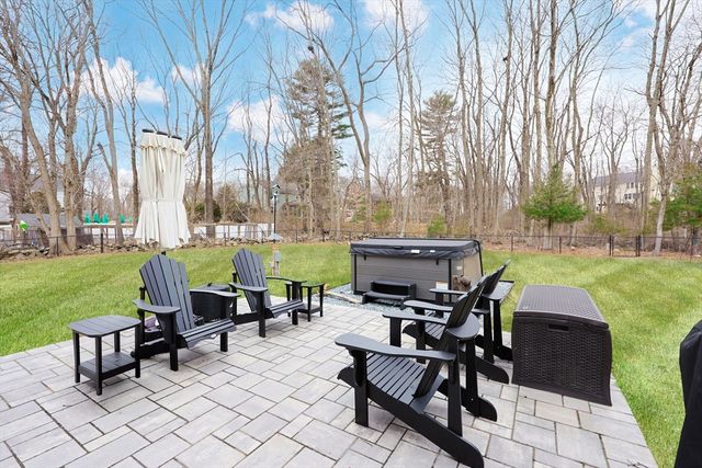 222 Oak St, Ashland, MA 01721