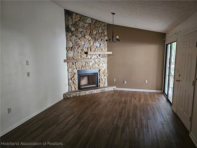 1007 W Pleasant Street 1, Avon Park, FL 33825